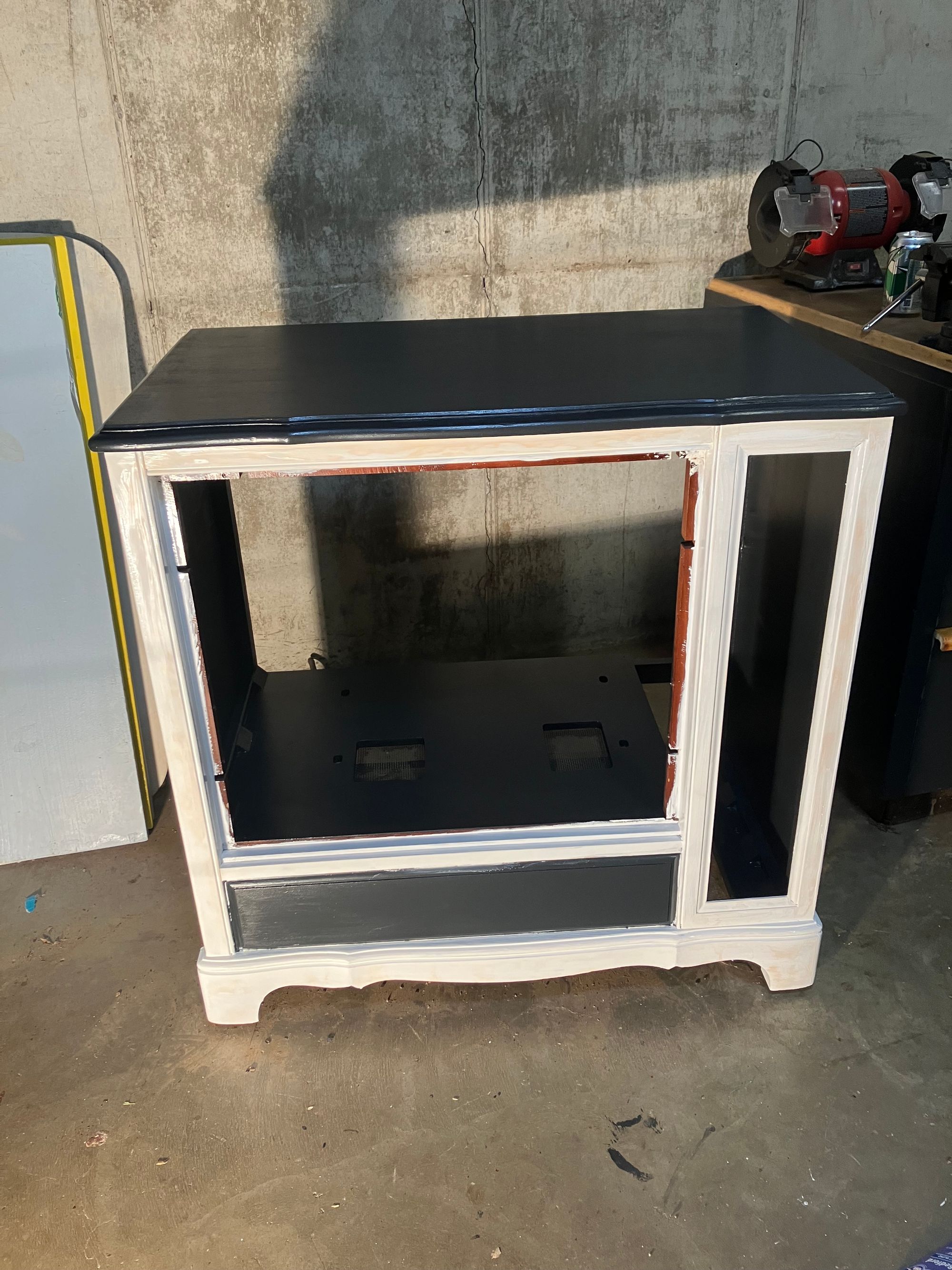 Console TV to Fish Tank: Part 1